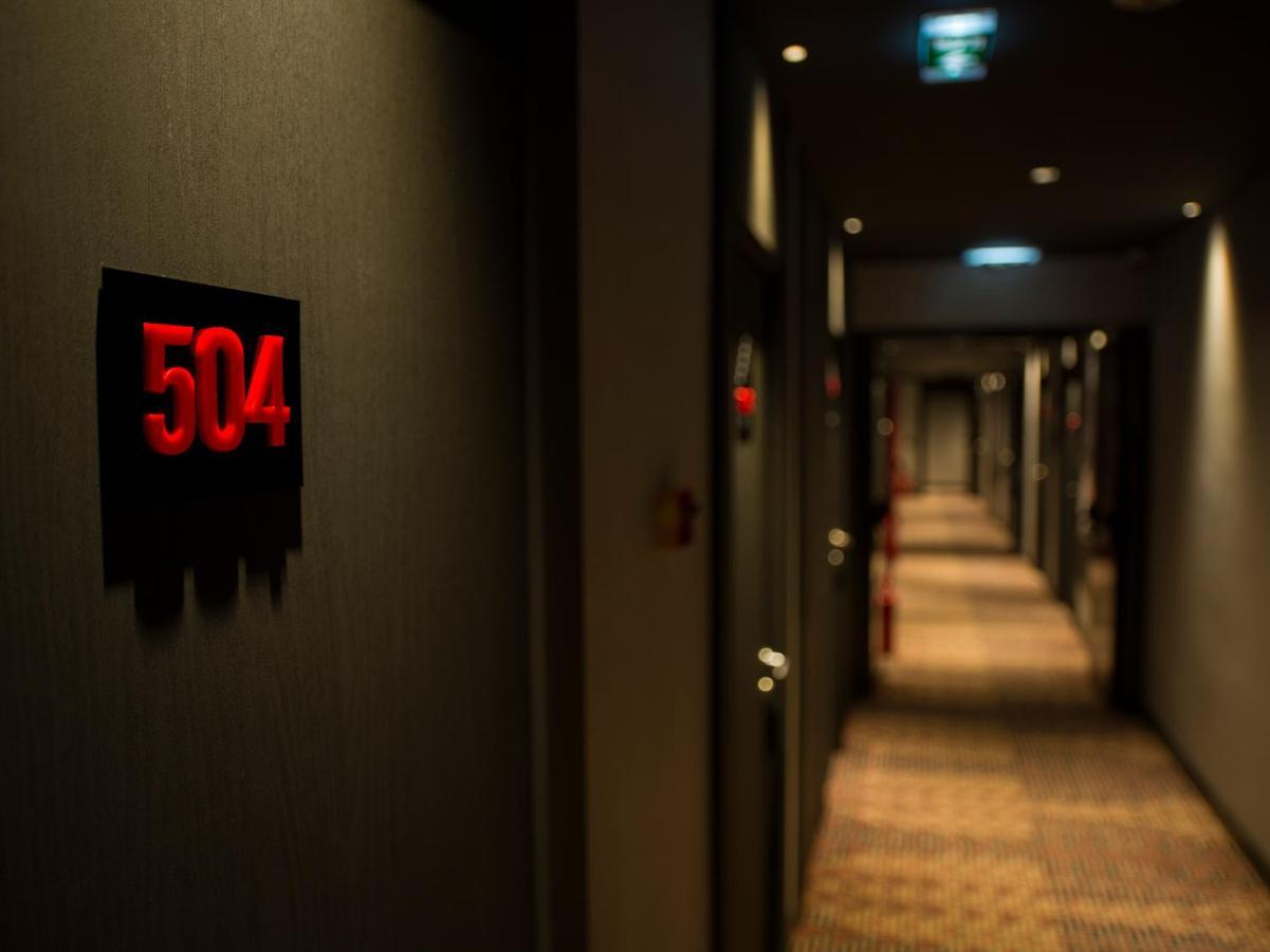 Radisson Red Belgrade Hotel Exterior photo